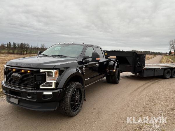 Pickup Ford F450 Platinum + 3-axlad vagn