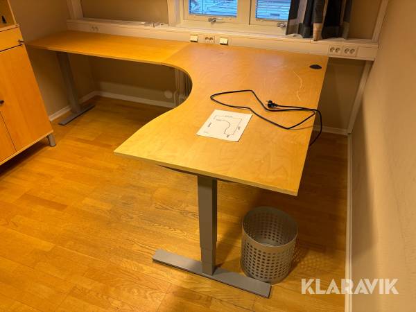 Skrivbord Kinnarps höj & sänk
