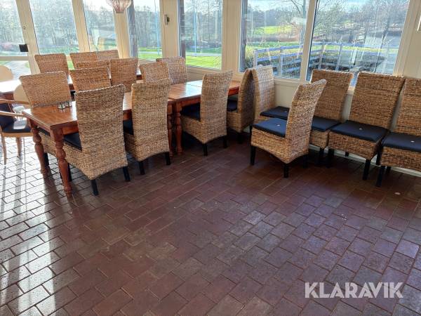 Bord och stolar Parti