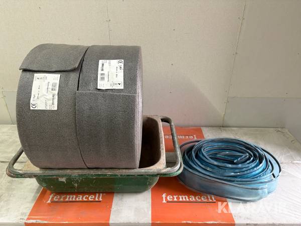 Grundisolering med plastband och murarbaljor T Emballage 240mm x 50m