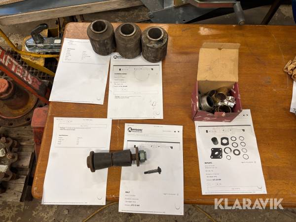 Bult och bussningar Ror 4 st