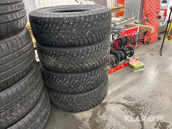 Vinterdäck dubb Hakkapelitta 225/65-16C
