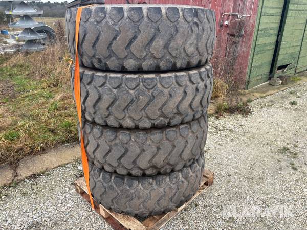 Entreprenaddäck Michelin 17.5R25 4st