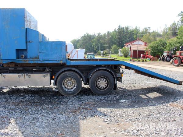 Lastväxlarflak med vattentank