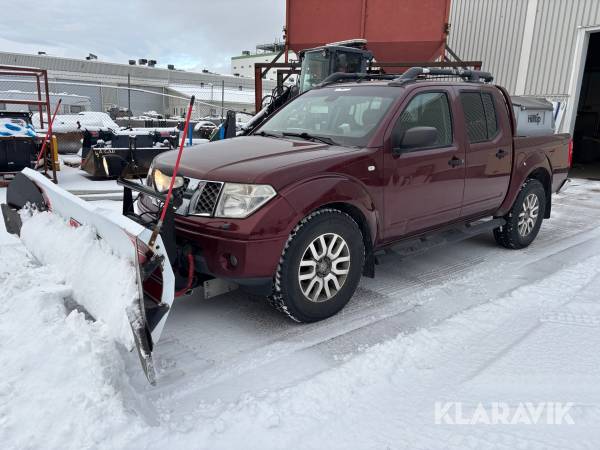 Pickup / Plogbil Nissan Navara King Cab
