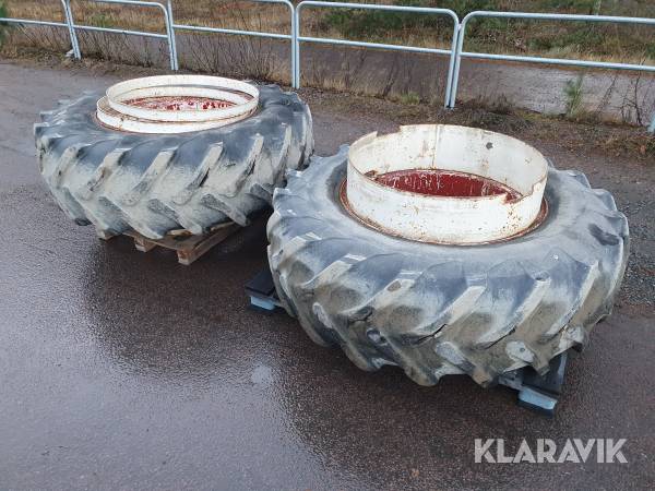 Dubbelmontage Taurus 20.8R38