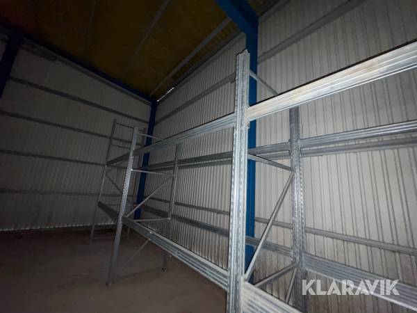 Pallstallage , 8 sektioner